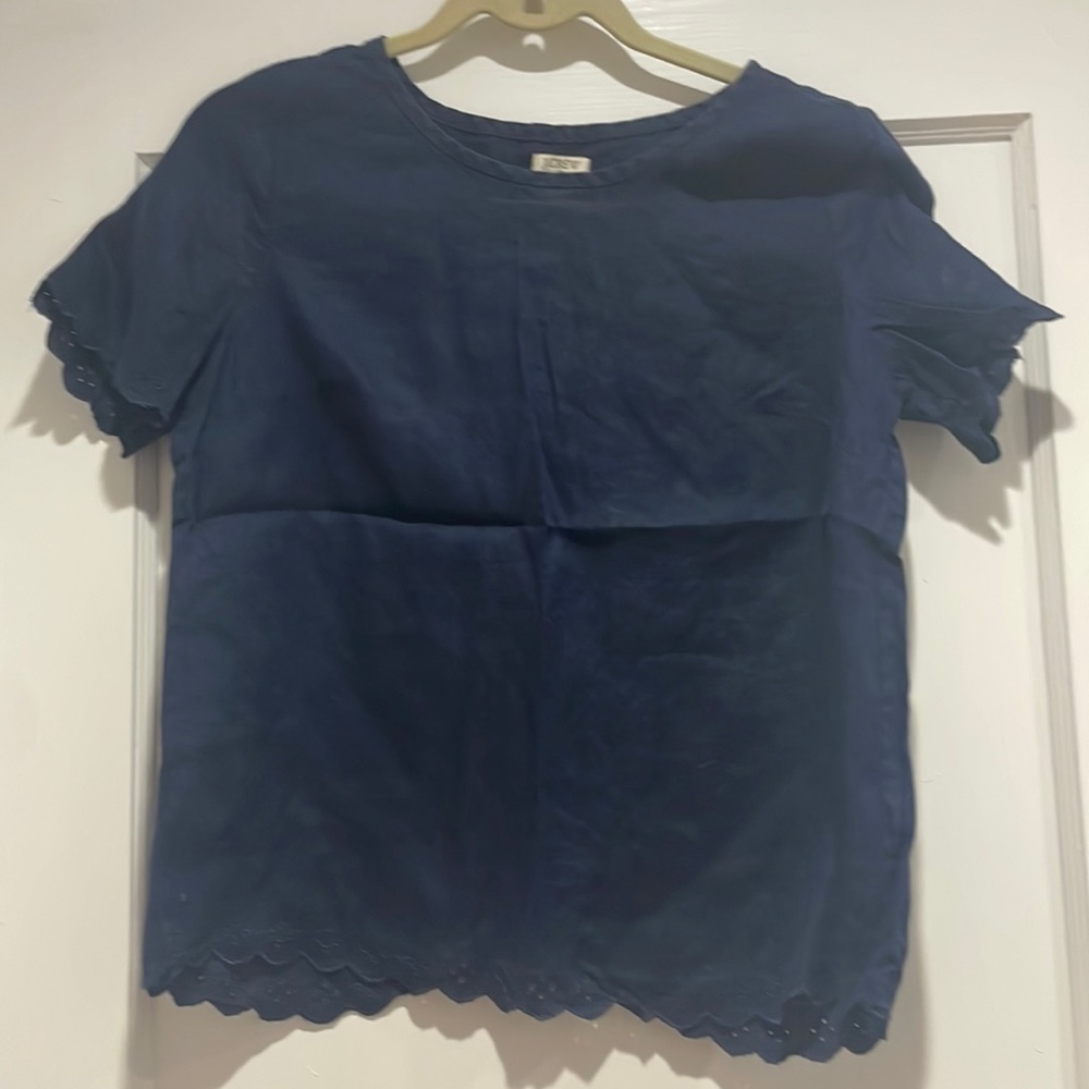 Women’s top size 6